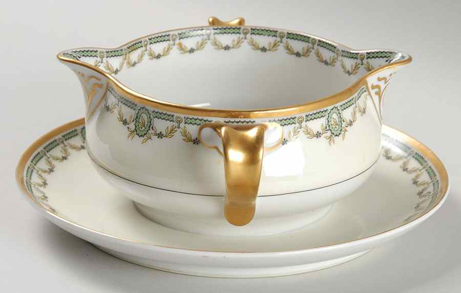 Schleiger 577 Gravy Boat with Attached Underplate by Haviland-1