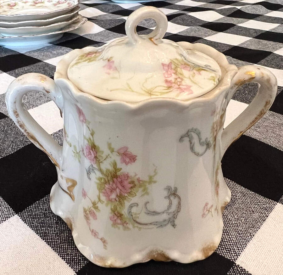Schleiger 57A Sugar Bowl & Lid by Haviland-1