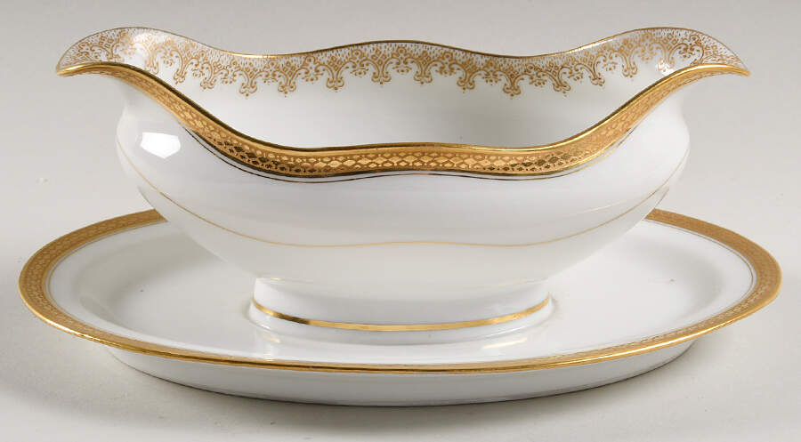 Schleiger 586 Gravy Boat with Attached Underplate by Haviland-1