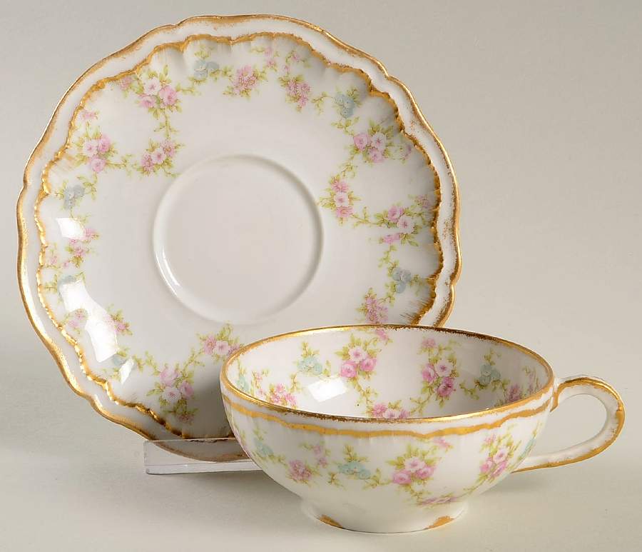 Schleiger 598 Oversized Cup & Saucer Set by Haviland-1