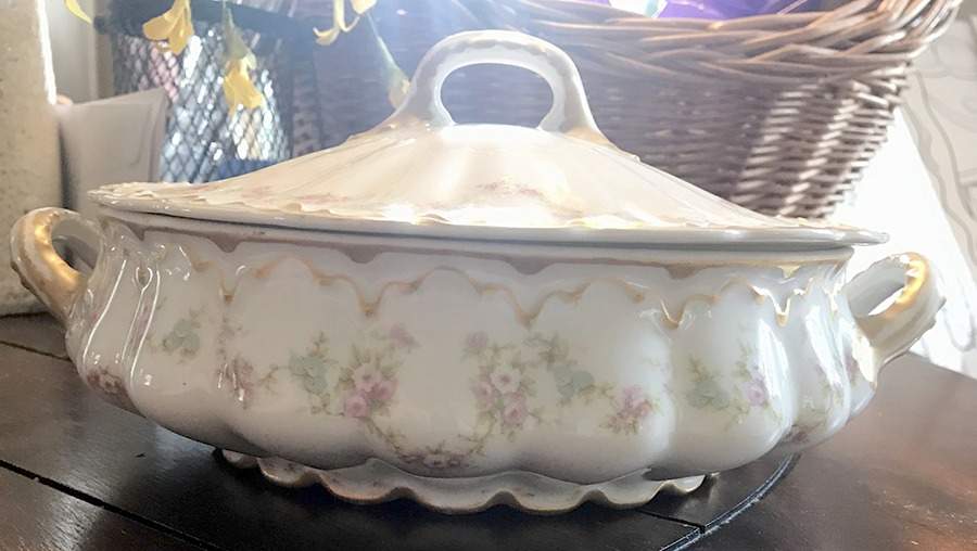 Schleiger 598a Round Covered Vegetable by Haviland-1