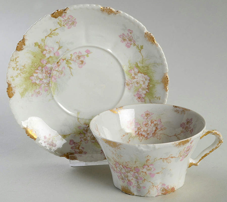 Schleiger 609e Flat Cup & Saucer Set by Haviland-1