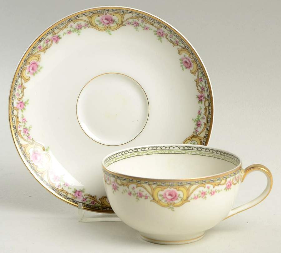 Schleiger 614a Flat Cup & Saucer Set by Haviland-1