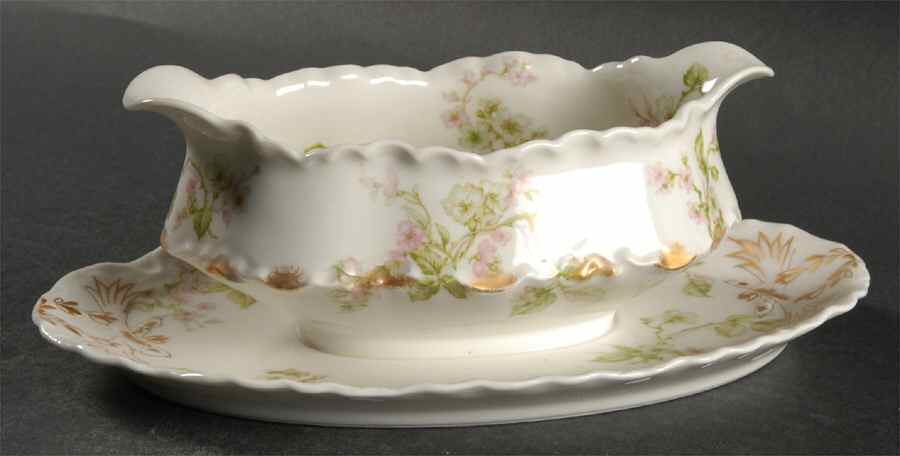 Schleiger 62 Gravy Boat with Attached Underplate by Haviland-1