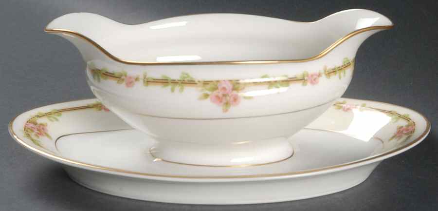 Schleiger 625 Gravy Boat with Attached Underplate by Haviland-1