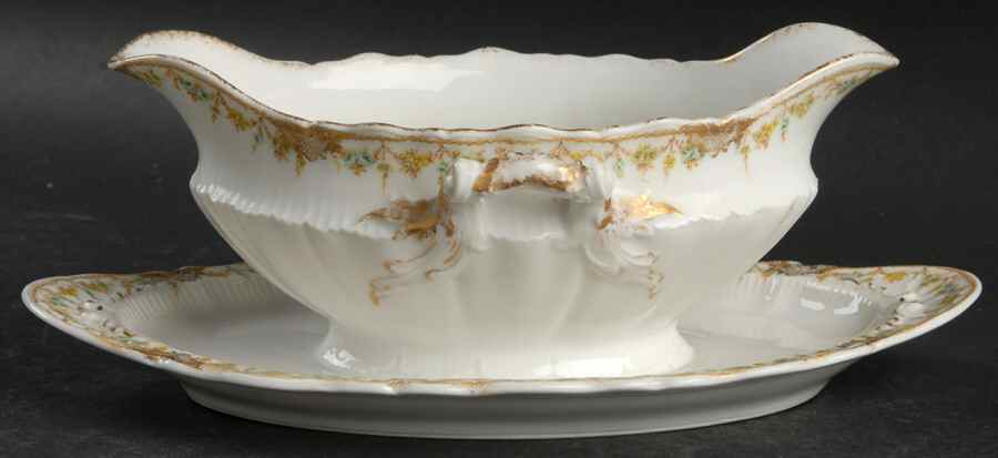 Schleiger 630a Gravy Boat with Attached Underplate by Haviland-1