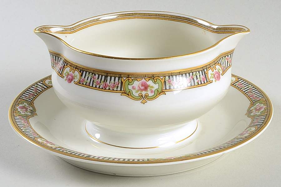 Schleiger 631 Gravy Boat with Attached Underplate by Haviland-1