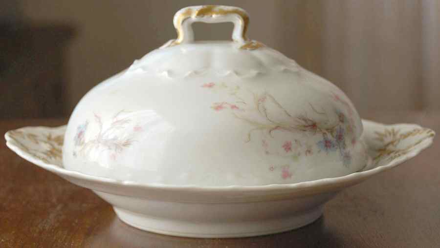 Schleiger 70A Round Covered Butter by Haviland-1