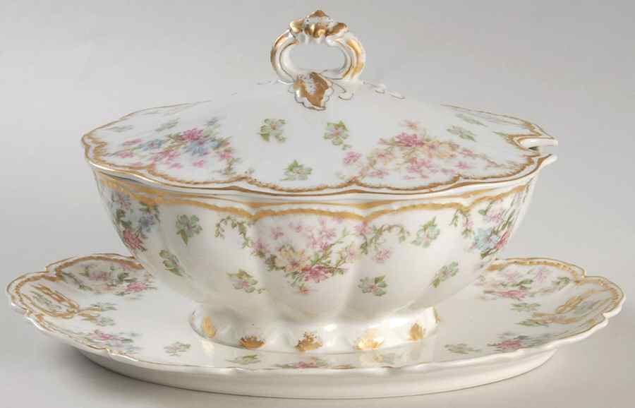 Schleiger 72 Gravy Boat w/Attached Underplate & Lid by Haviland-1