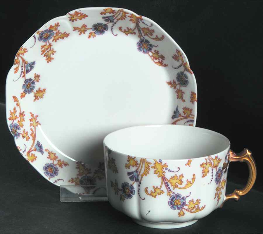 Schleiger 722 Flat Cup & Saucer Set by Haviland-1