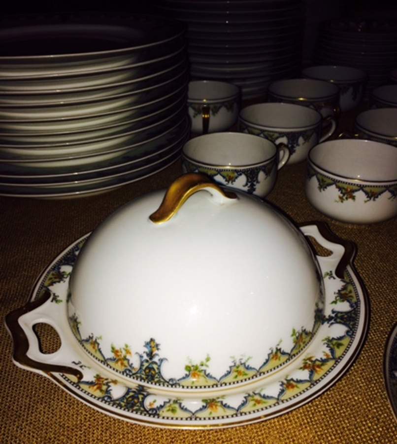 Schleiger 727 Round Covered Butter with Strainer by Haviland-1