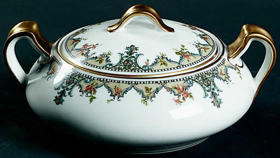 Schleiger 727 Sugar Bowl & Lid by Haviland-1