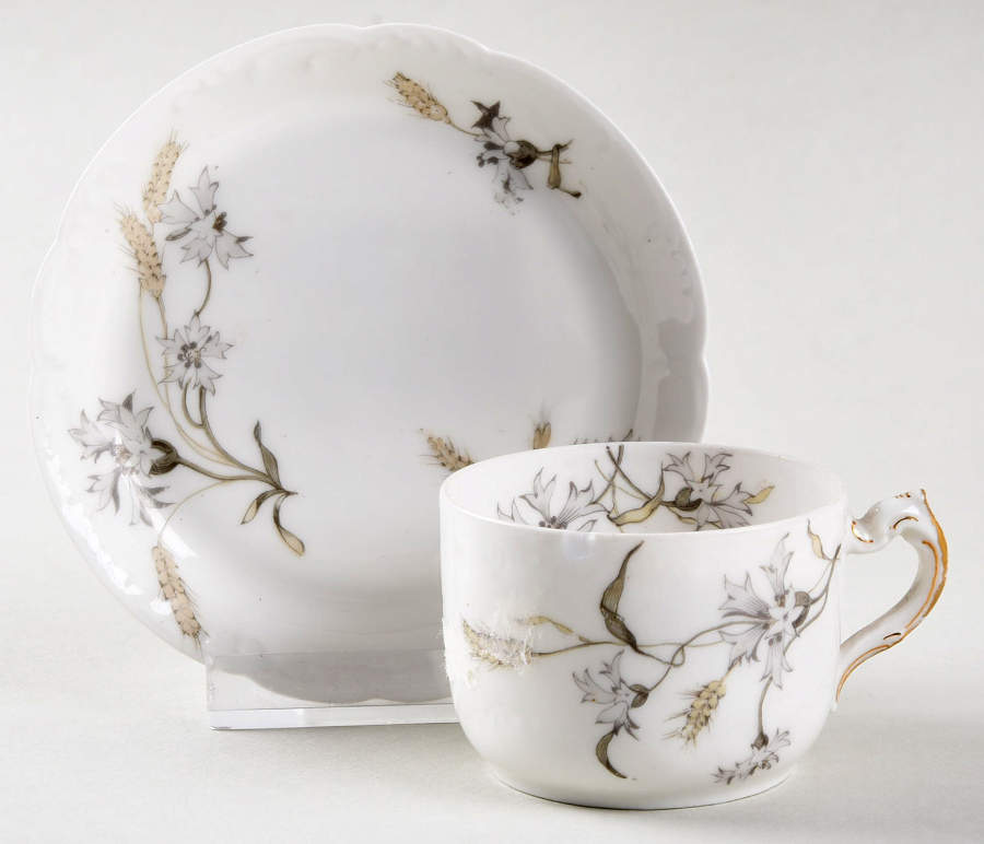Schleiger 73B Flat Demitasse Cup & Saucer Set by Haviland-1