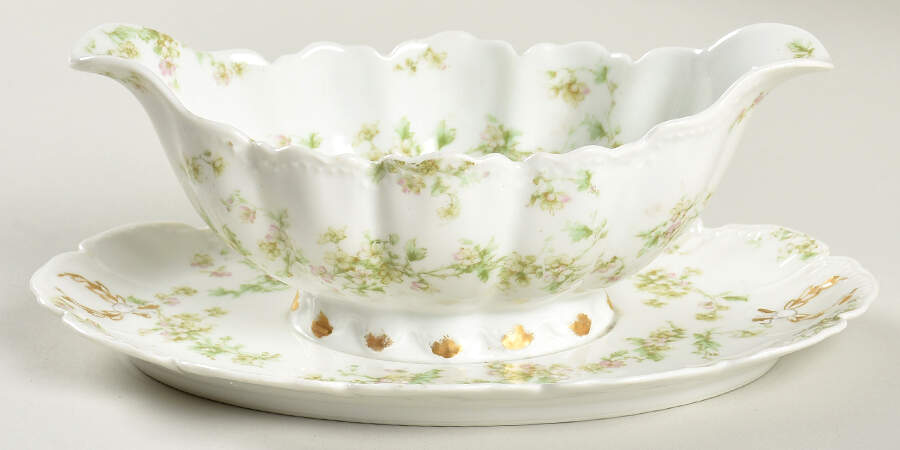Schleiger 74A Gravy Boat with Attached Underplate by Haviland-1