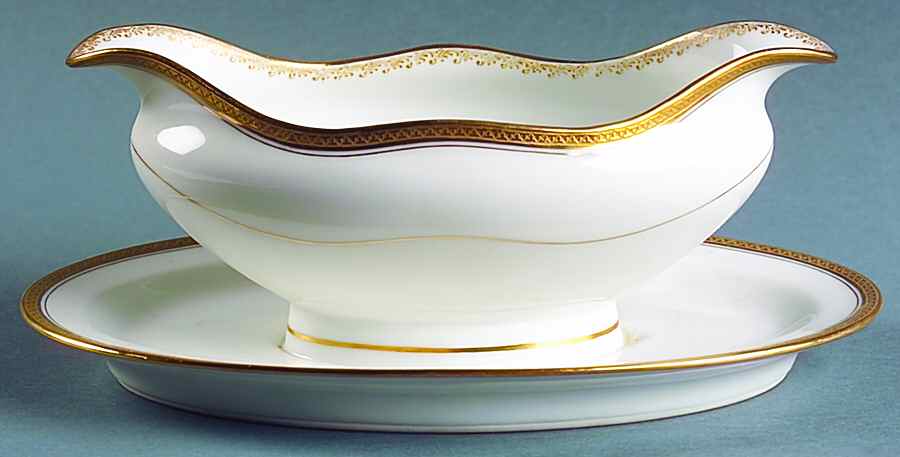 Schleiger 776 Gravy Boat with Attached Underplate by Haviland-1