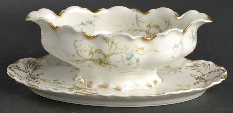 Schleiger 78 Gravy Boat with Attached Underplate by Haviland-1