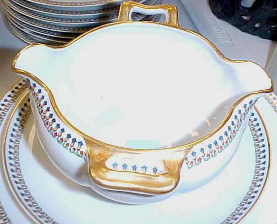 Schleiger 784a Gravy Boat with Attached Underplate by Haviland-1