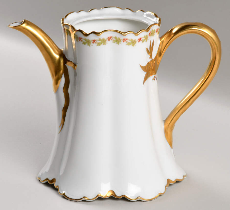 Schleiger 788 Teapot No Lid by Haviland-1