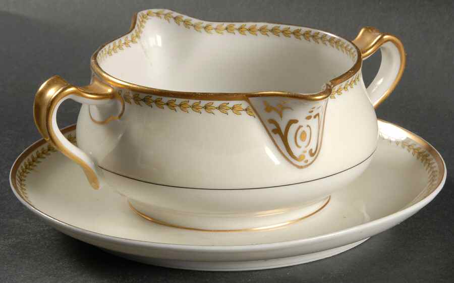 Schleiger 791 Gravy Boat with Attached Underplate by Haviland-1