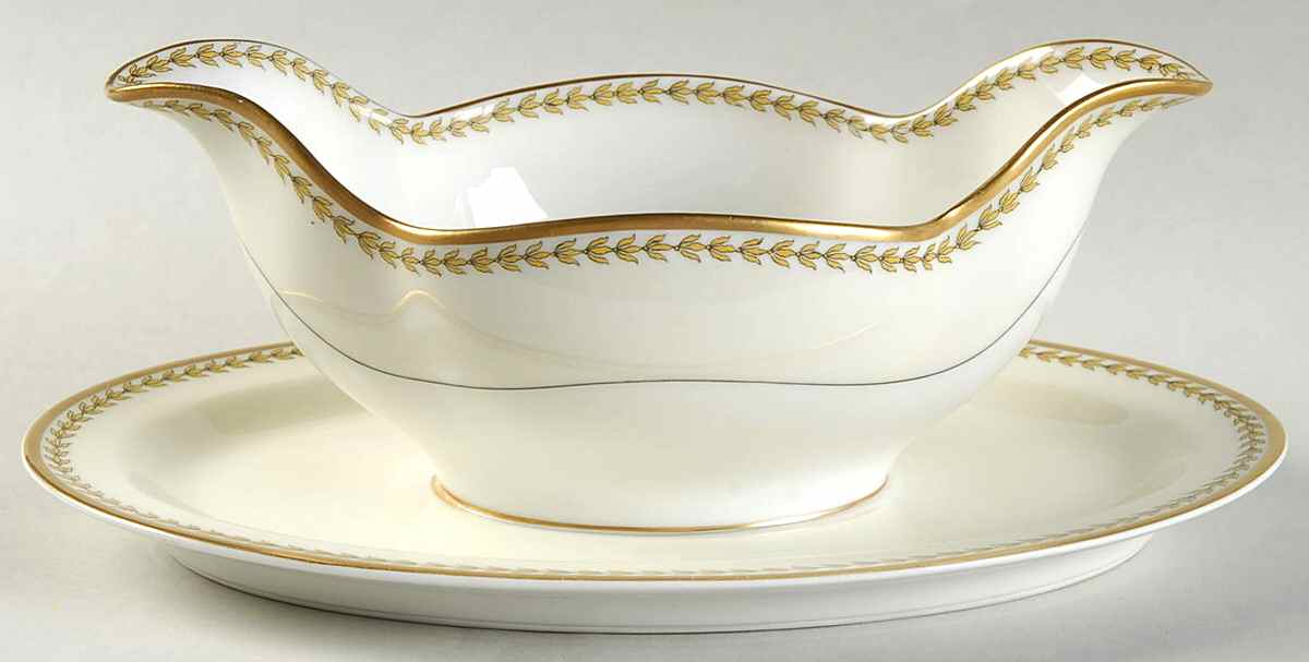 Schleiger 791 Gravy Boat with Attached Underplate by Haviland-1
