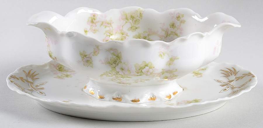 Schleiger 80A Gravy Boat with Attached Underplate by Haviland-1