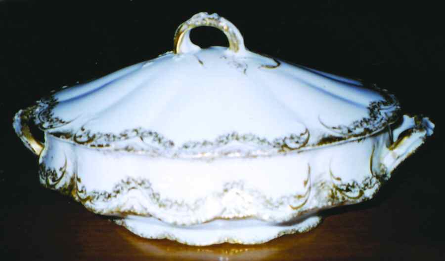 Schleiger 810 Round Covered Vegetable by Haviland-1