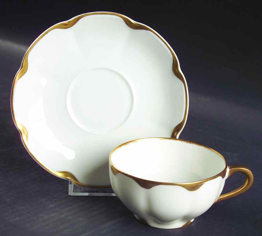 Schleiger 822a Flat Cup & Saucer Set by Haviland-1