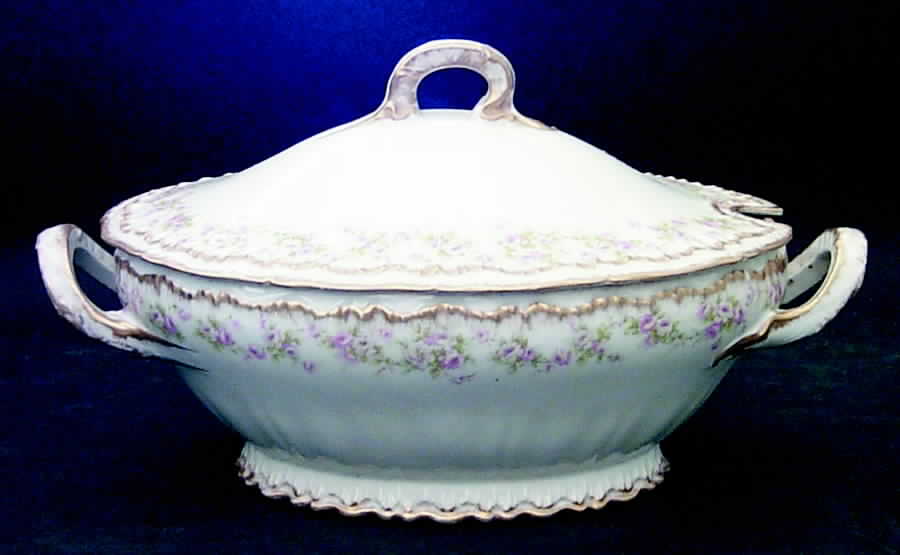 Schleiger 844 Tureen &  Lid by Haviland-1