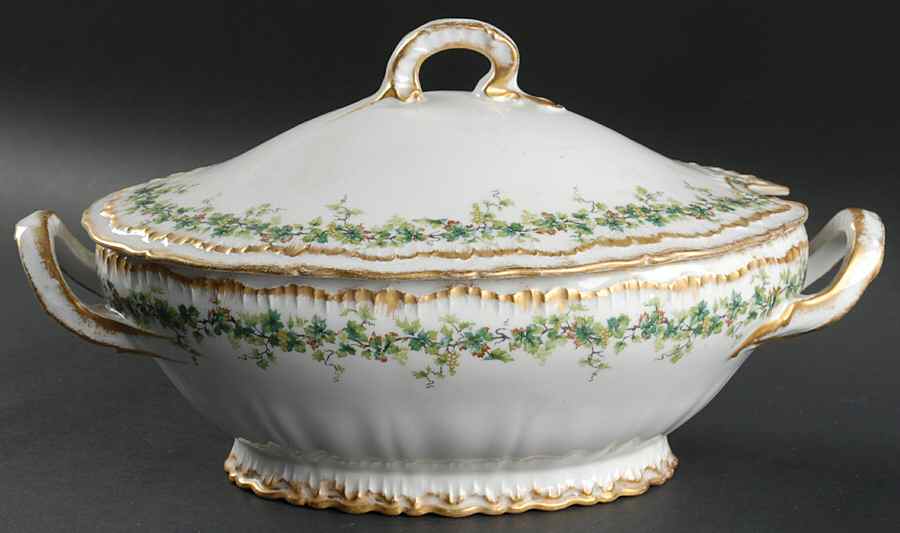 Schleiger 849 Oval Tureen & Lid by Haviland-1