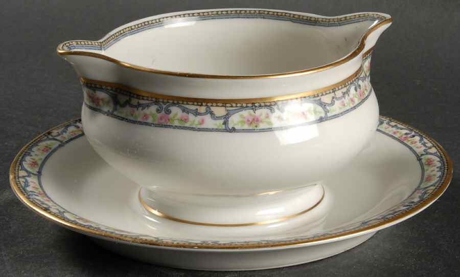 Schleiger 859 Gravy Boat with Attached Underplate by Haviland-1