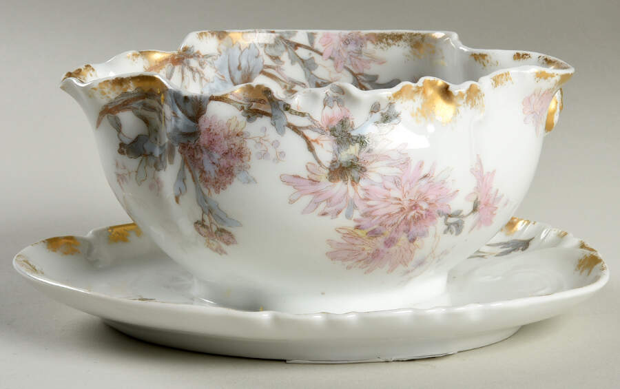 Schleiger 86A Gravy Boat with Attached Underplate by Haviland-1