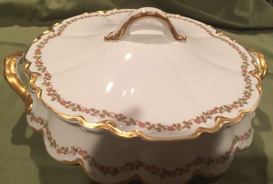 Schleiger 874B Round Covered Vegetable by Haviland-1