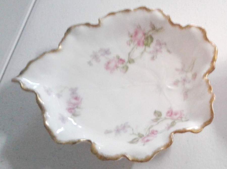 Schleiger 87D 7" Leaf Dish by Haviland-1