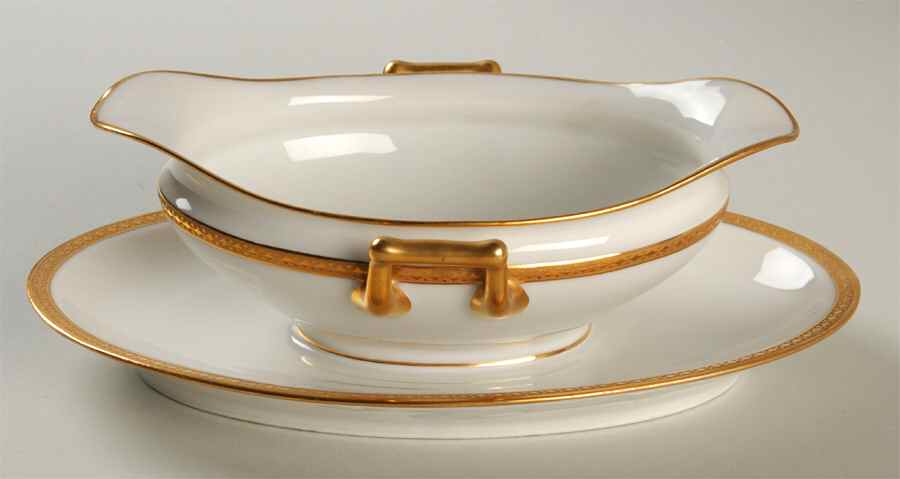 Schleiger 890 Gravy Boat with Attached Underplate by Haviland-1