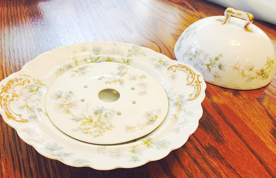 Schleiger 91 Round Covered Butter with Strainer by Haviland-1