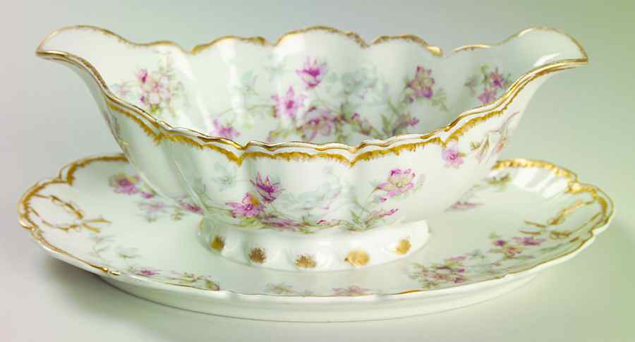 Schleiger 91A Gravy Boat with Attached Underplate by Haviland-1