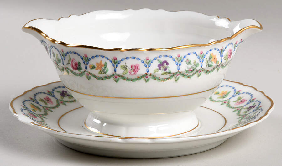 Sevres (Scalloped) Gravy Boat with Attached Underplate by Haviland-1