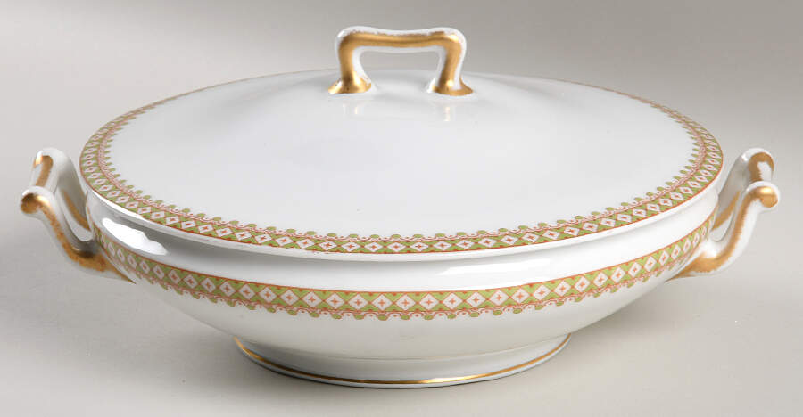 St. Albans Round Covered Vegetable by Haviland-1