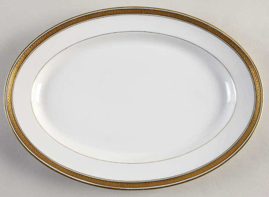 St. George 11" Oval Serving Platter by Haviland-1