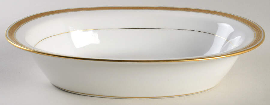 St. George 10" Oval Vegetable Bowl by Haviland-1
