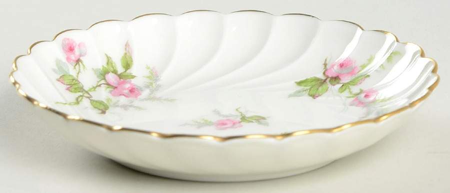 Sylvia White (Torse Shape) Fruit/Dessert (Sauce) Bowl by Haviland-1