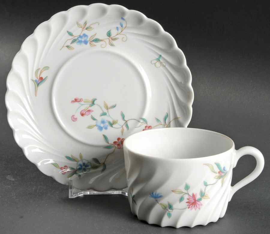 Symphonie (No Trim) Flat Cup & Saucer Set by Haviland-1