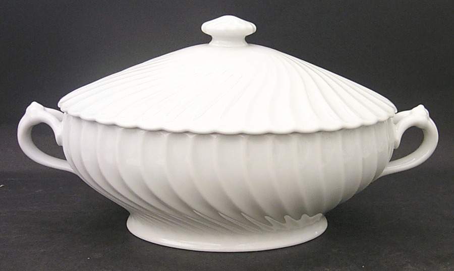 Torse White (Newer, Post 1950) Tureen &  Lid by Haviland-1