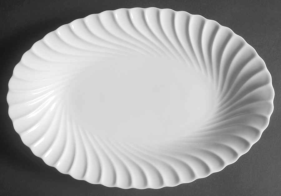 Torse White (Newer, Post 1950) 13" Oval Serving Platter by Haviland-1