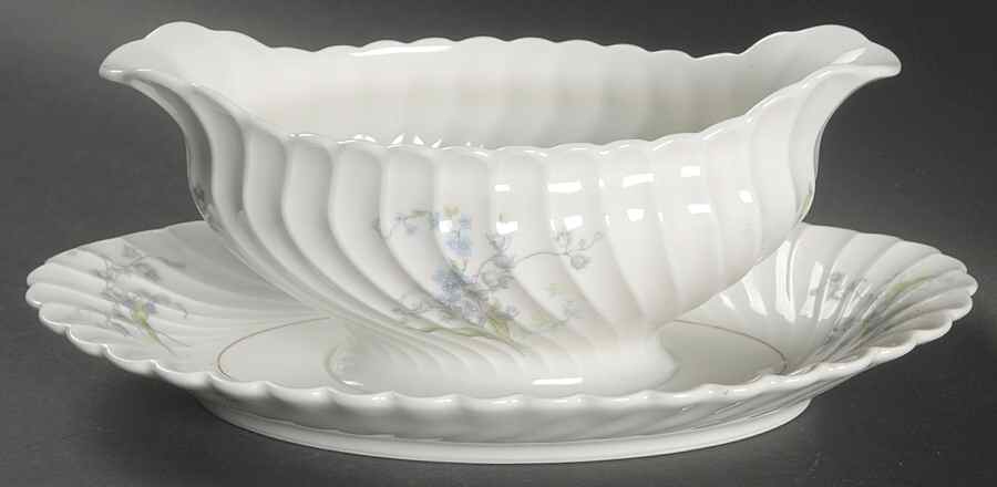 Vallee Gravy Boat with Attached Underplate by Haviland-1