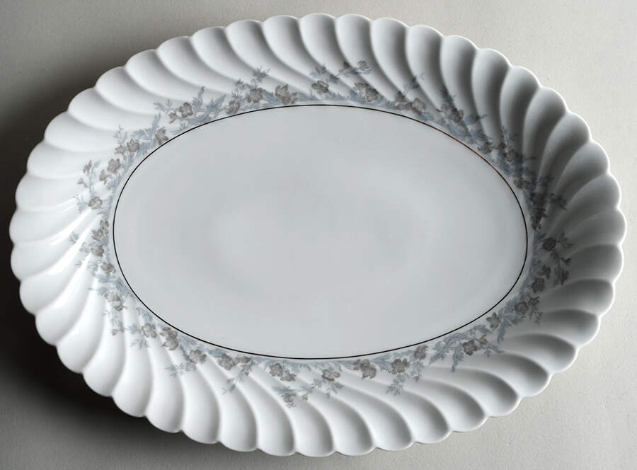 Valmont 13" Oval Serving Platter by Haviland-1