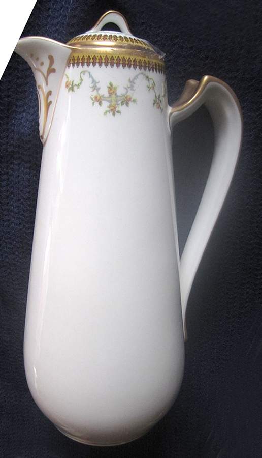The Valmont (Old, Gold Trim) Chocolate Pot & Lid by Haviland-1