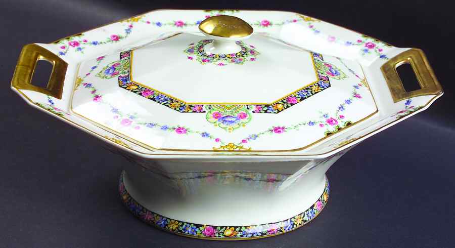 Vega (France) Round Covered Vegetable by Haviland-1