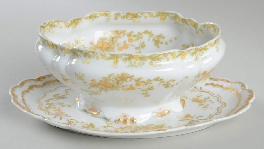 Venetia Gravy Boat with Attached Underplate by Haviland-1