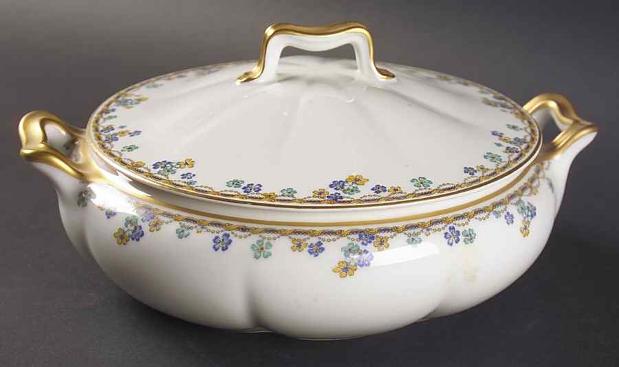 Vincennes Round Covered Vegetable by Haviland-1
